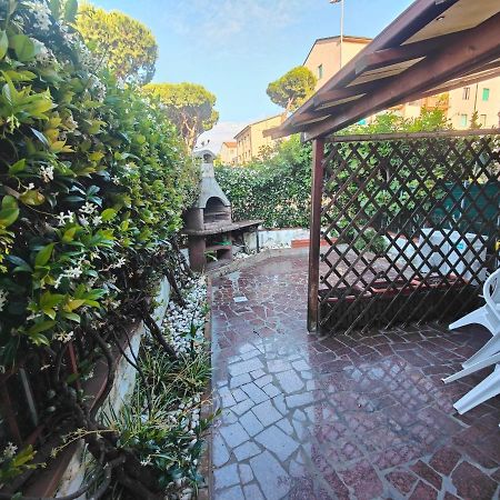 L'Appoggio Perfetto Apartment Viareggio Exterior foto