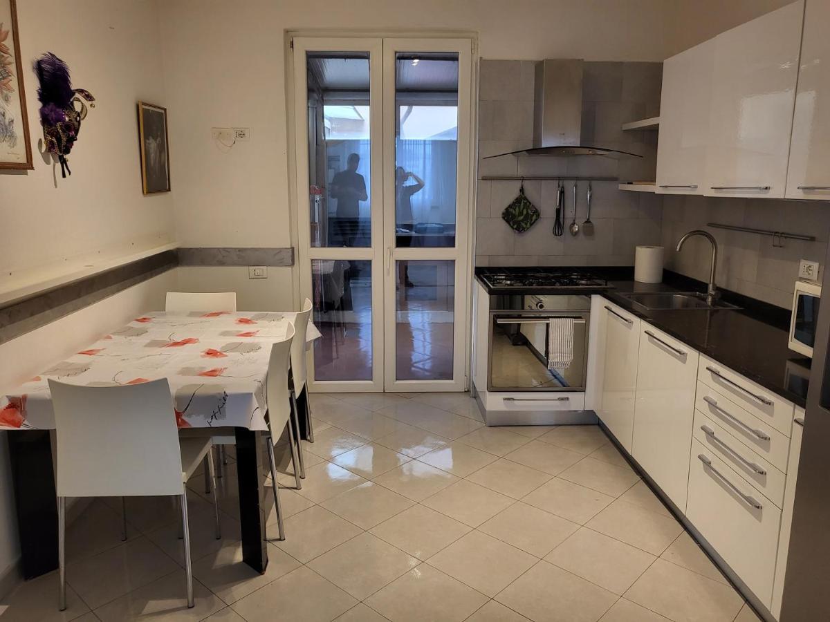 L'Appoggio Perfetto Apartment Viareggio Exterior foto